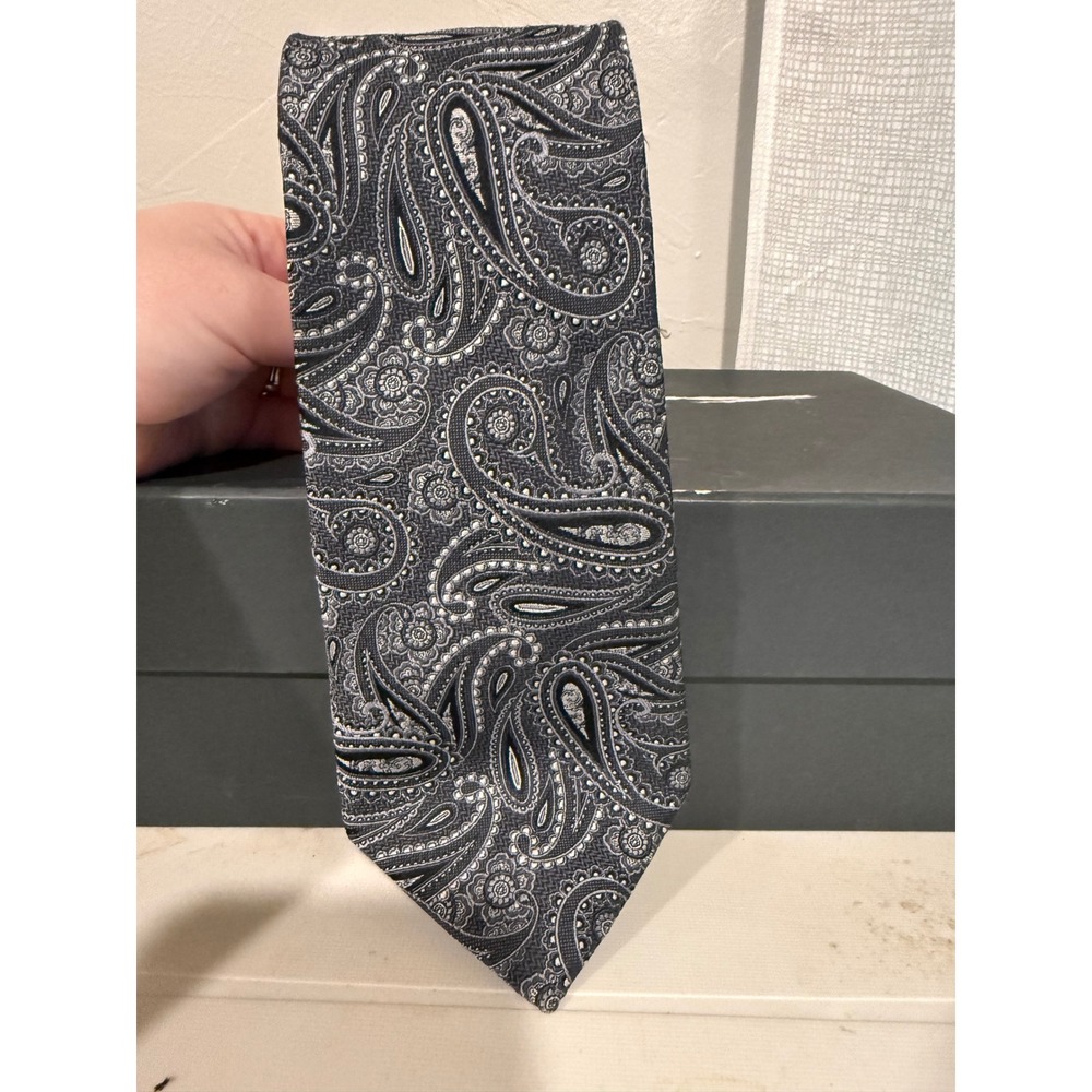 Jos A Bank Necktie Mens OS Gray Excellent Silk Signature Collection Paisley